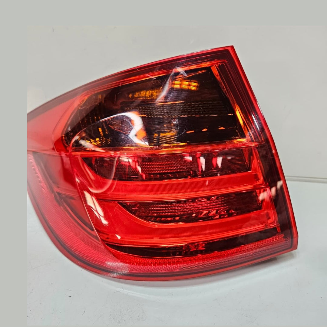 7259901-BMW 3 Series F31 Touring Taillight Lamp Left Outer Rear Left OEM