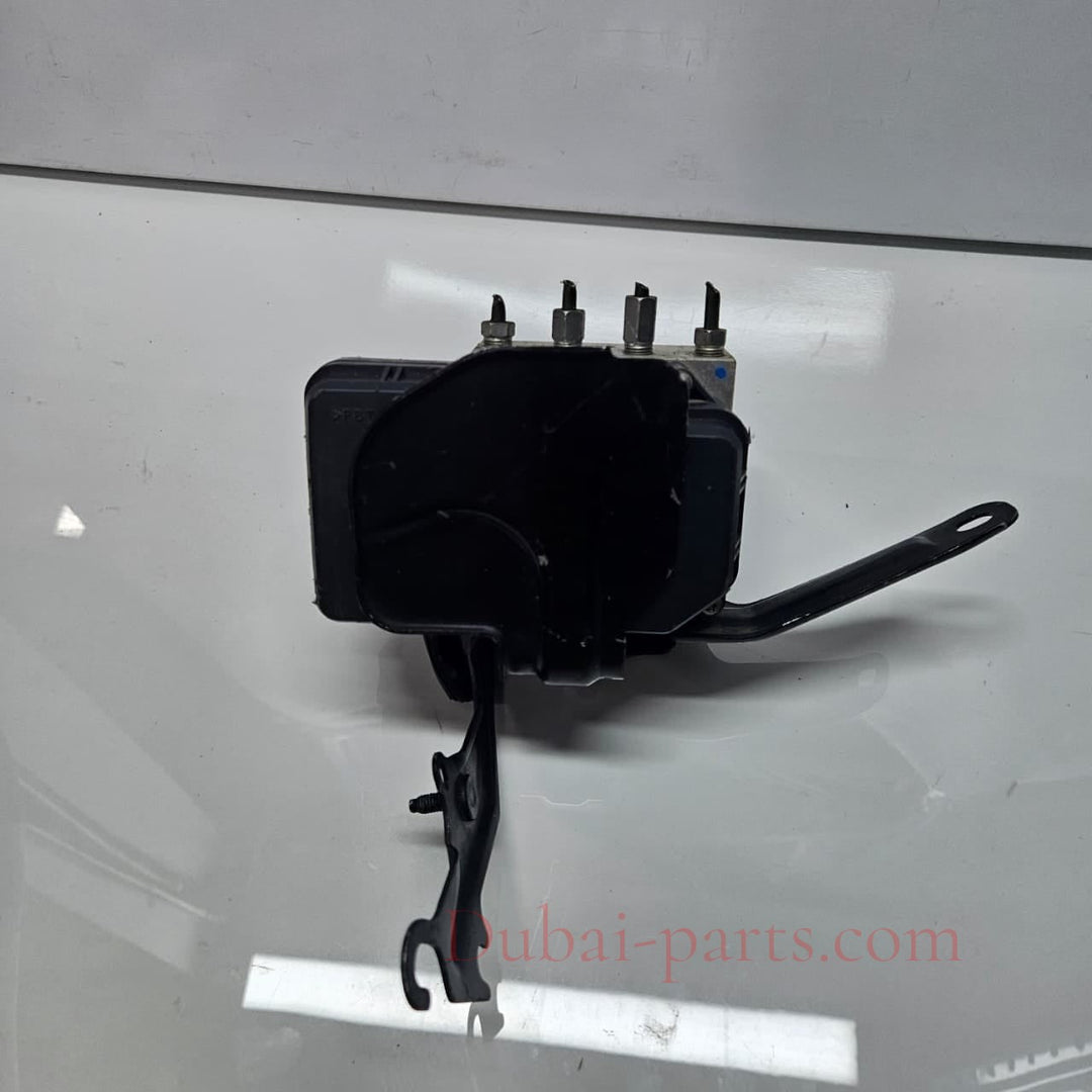 113040-10820-2011 Mitsubishi Delica D2 ABS Actuator 