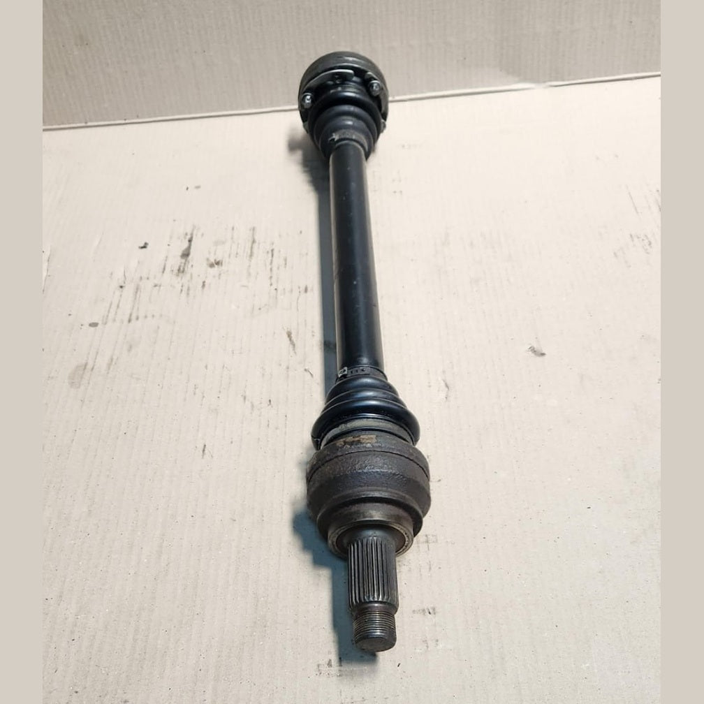 2004-2010 BMW 530i Rear Driveshaft 7572419 5 Series E60 E61