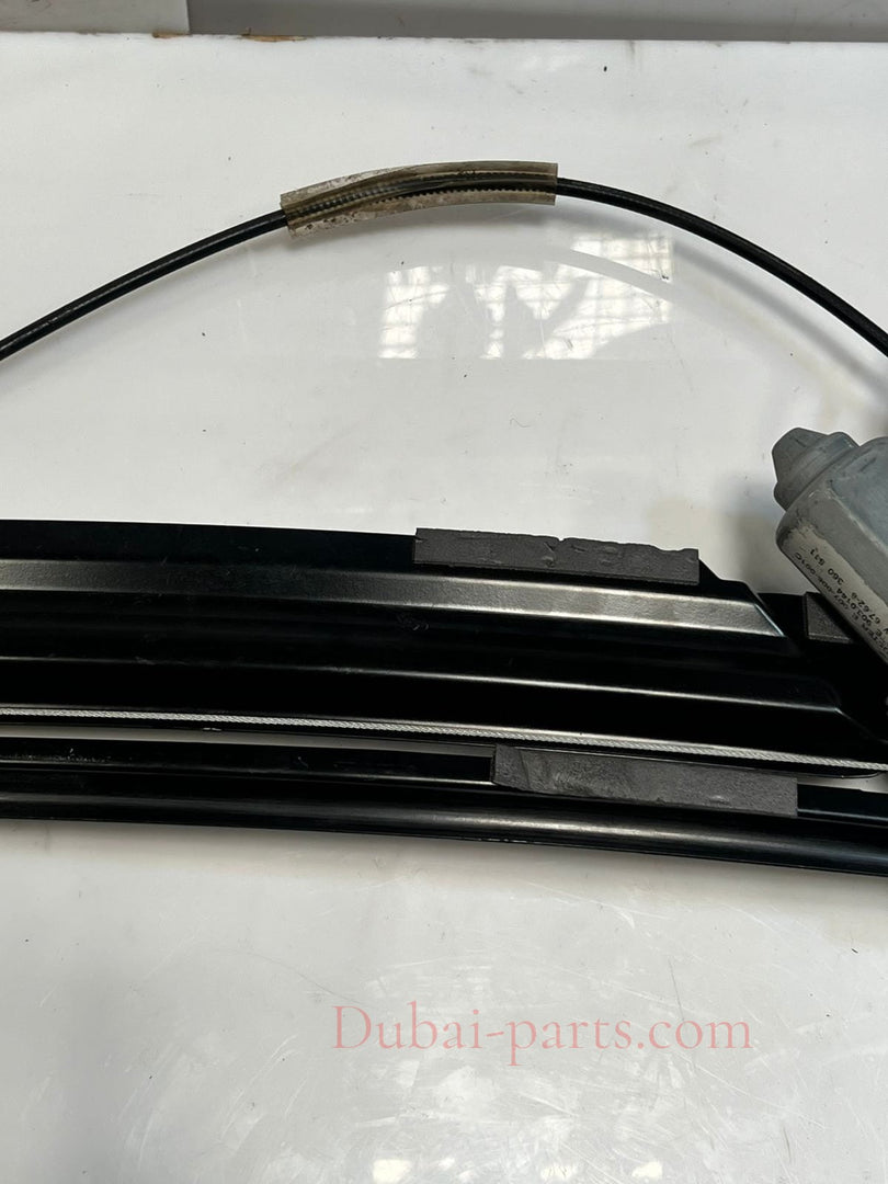 1999-2003 BMW M5 E39 5-Series 525I 528I Rear RIGHT Window Regulator 8252430