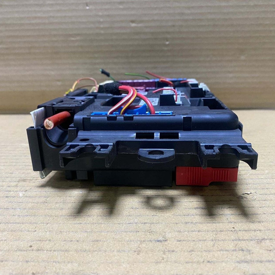 BMW Rear Fuse Box Power Distribution Unit 9337881  1 3 4 Series F20 F21 F22 F30 