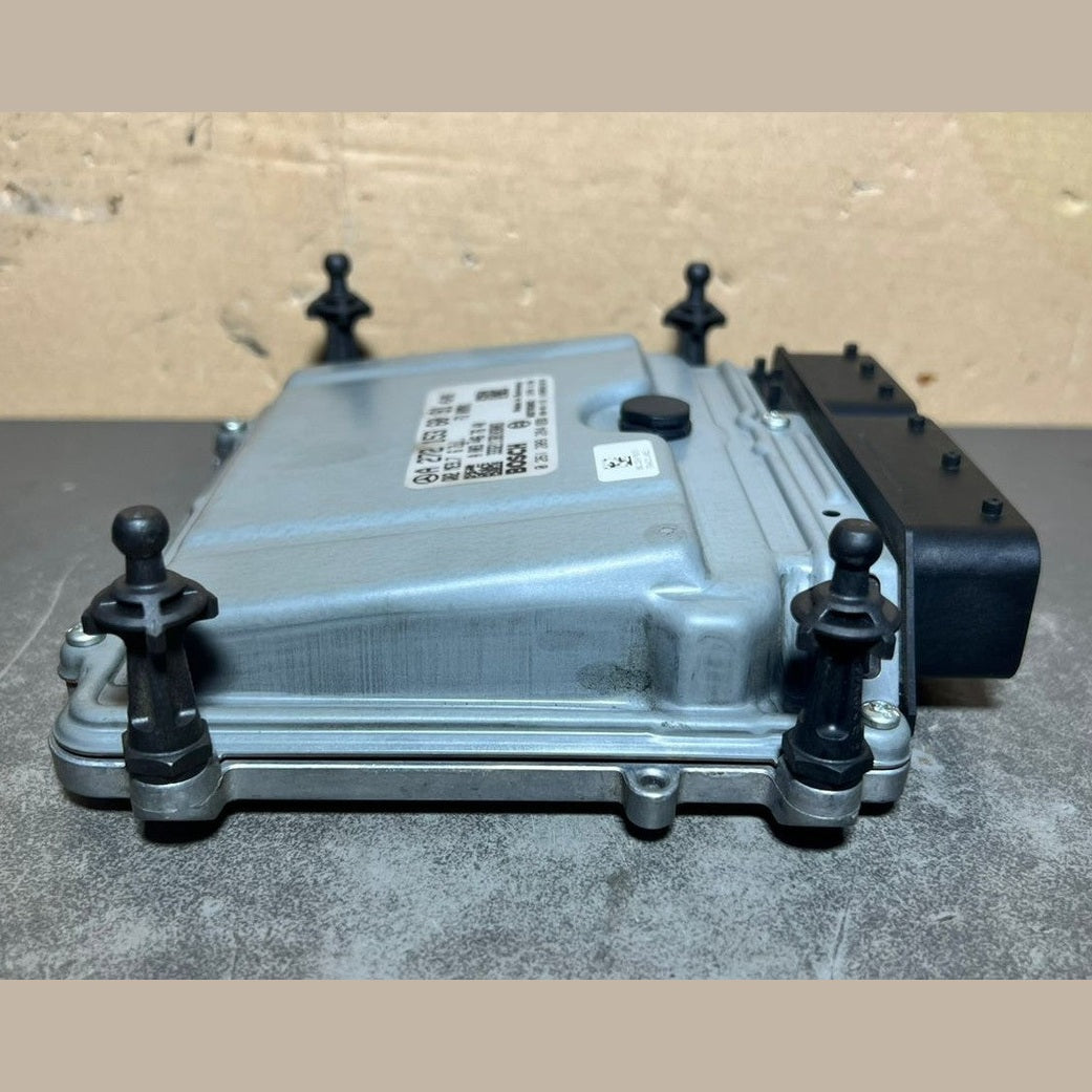 06-09 Mercedes W211 CLK Engine Control Module Unit ECM ECU A272 1536091 OEM