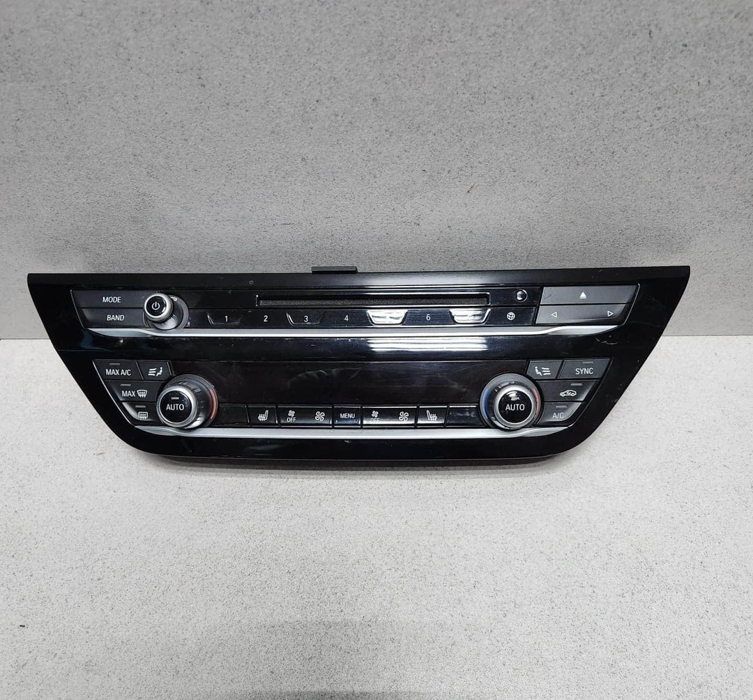 2018 BMW 540d xDrive Climate Control Switch Panel 6999402 530i 540i G30