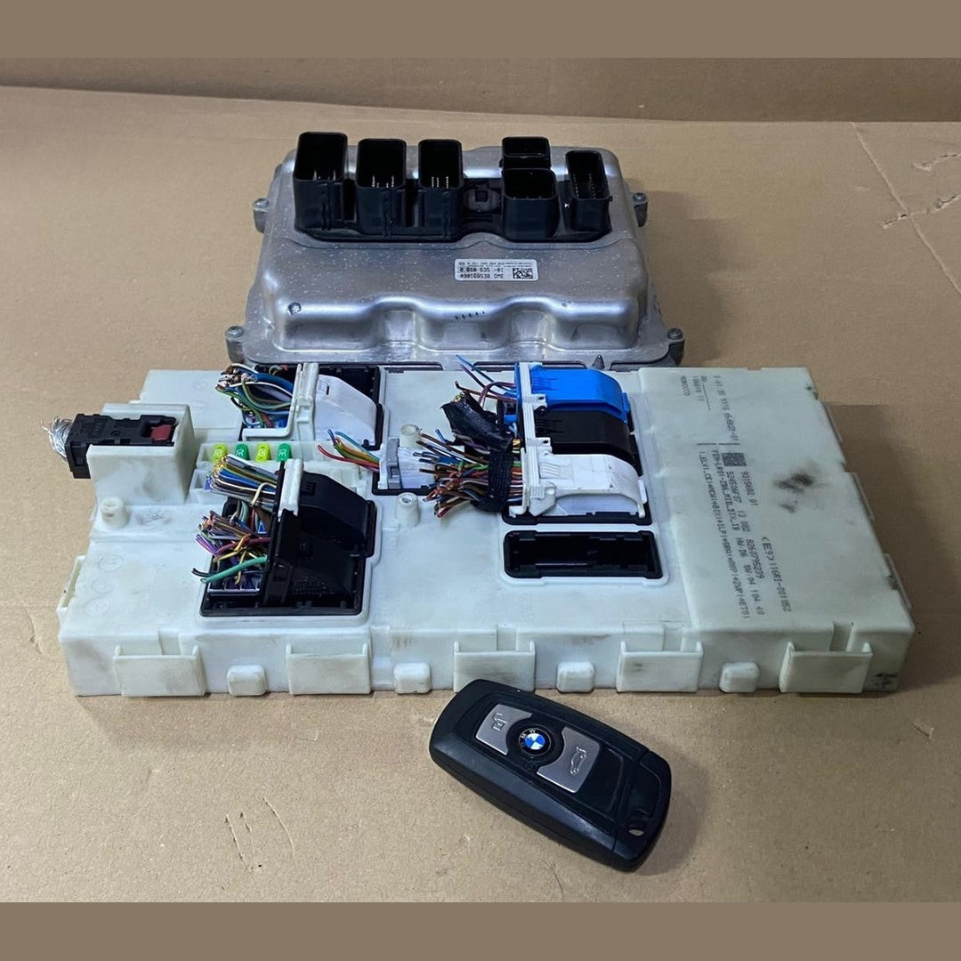 OEM BMW 2011-2014 F32 F30 F31 N20 ECU Engine Control Unit DME 8610635 Set Bosch