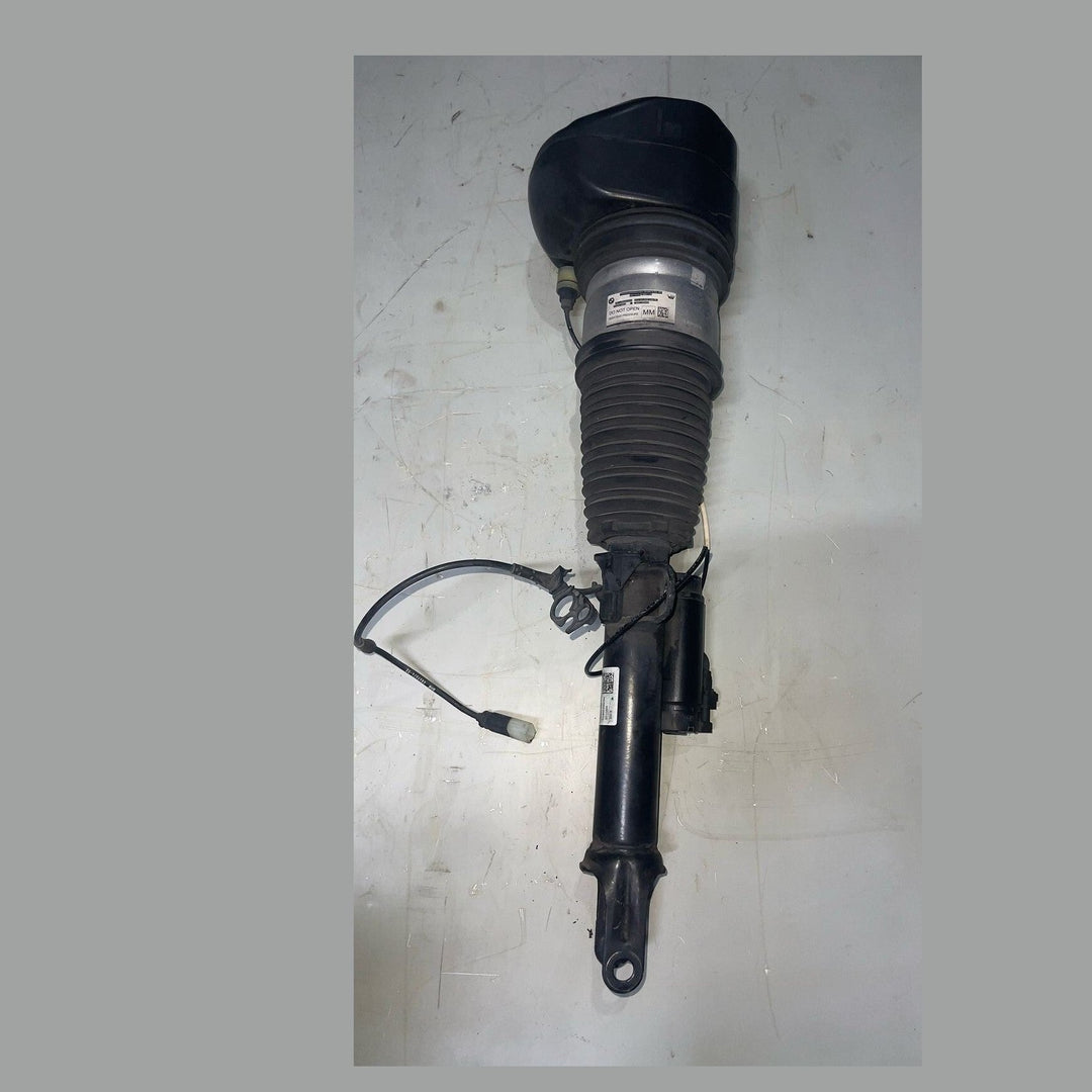 BMW 7 G11 G12 Air Strut Shock Absorber Front Right Air Shock Strut 6877554 2WD