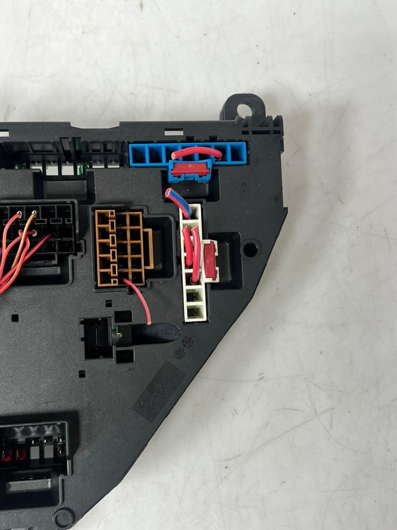2010-16 BMW F10 F11 F18 F13 F01 F02 F03 528i Rear Junction Fuse Box 9264923 OEM