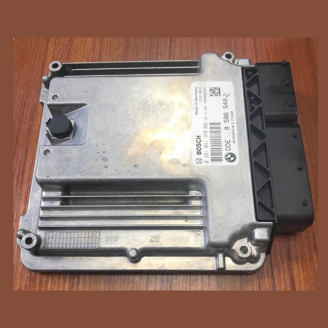 BMW 330d N57N ENGINE CONTROL ECU MODULE DDE 8586540