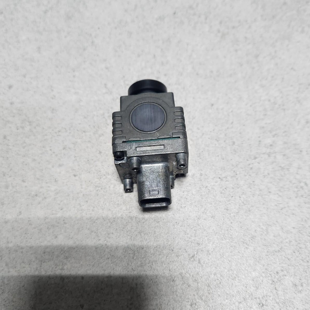 2014-2018 BMW X5 Rear View Camera 9348480 X5 F15 F85