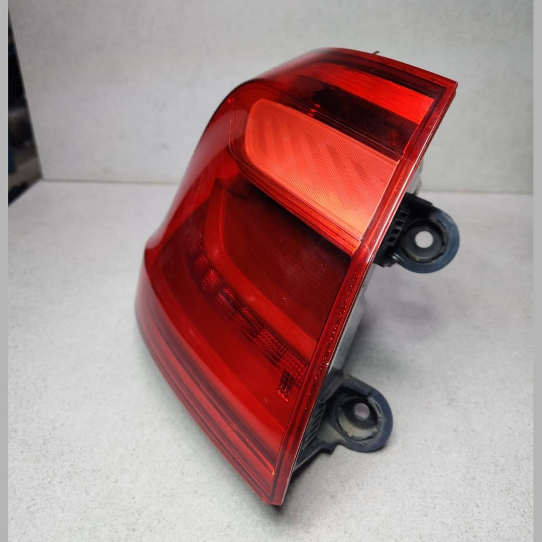 BMW 5 Touring Rear Tail Light Left Outer Led 7388947 5 Series G31