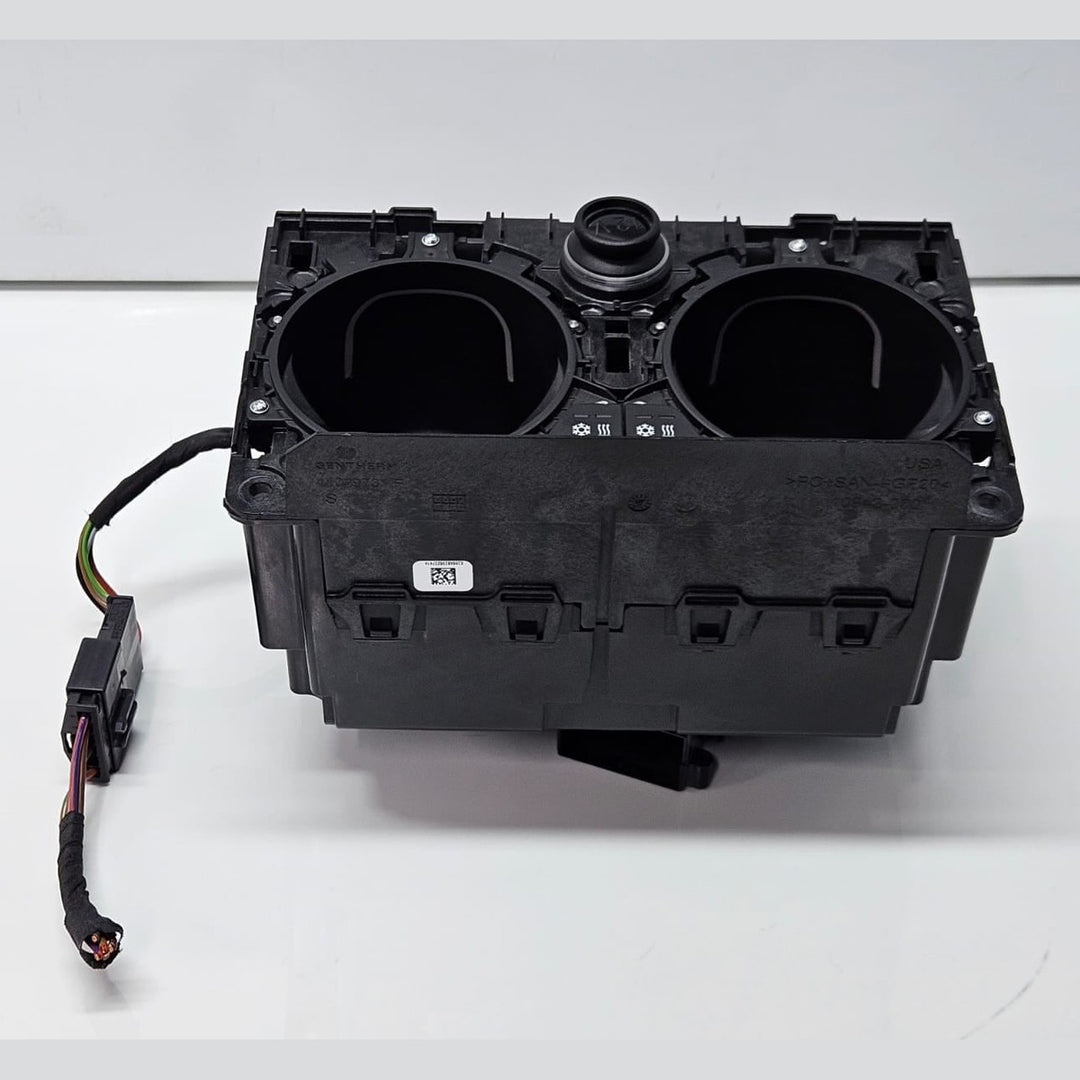 6827173-2018 BMW X5 G05, X6 G06, X7 Heated Cooled Cup Holder Center Console OEM