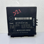 Bild in die Galerieansicht laden, 2007-2009 Mercedes-Benz S550 Trunk Release Remote Control Module 221 870 82 87 W