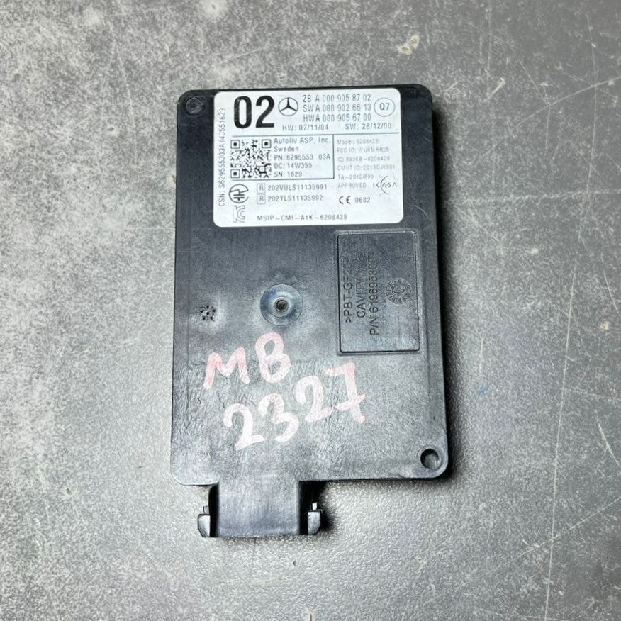 MERCEDES BLIND SPOT RADAR SENSOR GENUINE A0009058702 / 0009058702