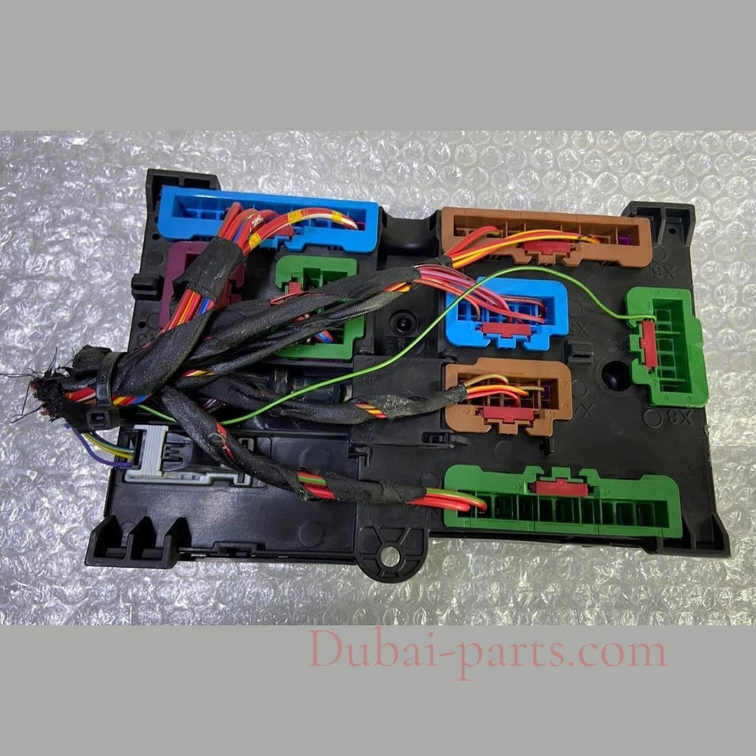 OEM BMW 740 750 G11 G12 REAR POWER DISTRIBUTION FUSE RELAY BOX MODULE 9377503