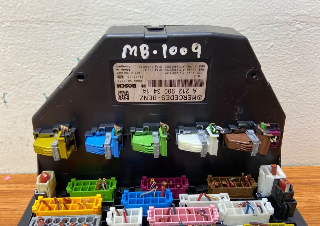 2008-15 Mercedes-Benz W212 Front Sam Fuse Box Control Unit A2129003414 X204 GLK