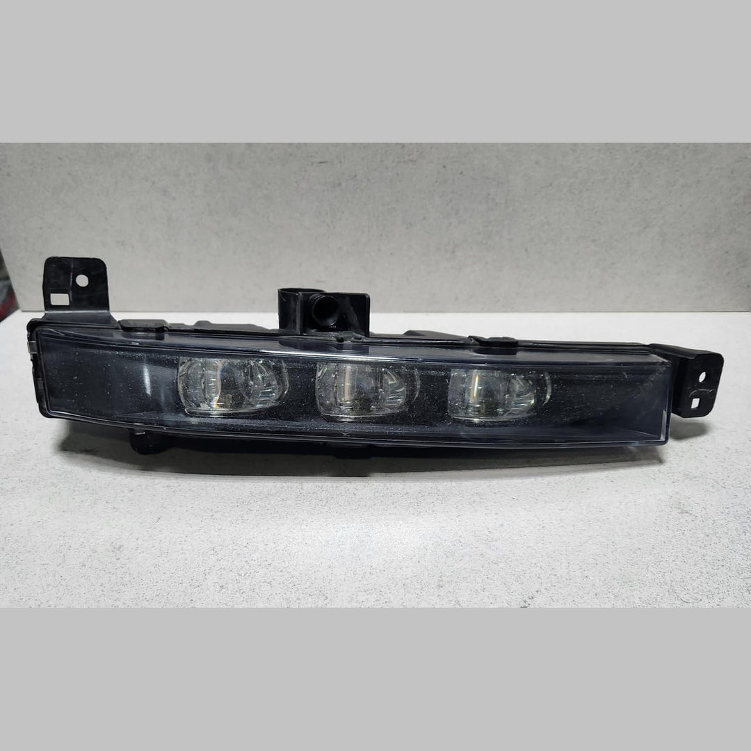 2016-2019 BMW 740i Front Left Led Fog Lamp 7342953 7 Series G11 G12
