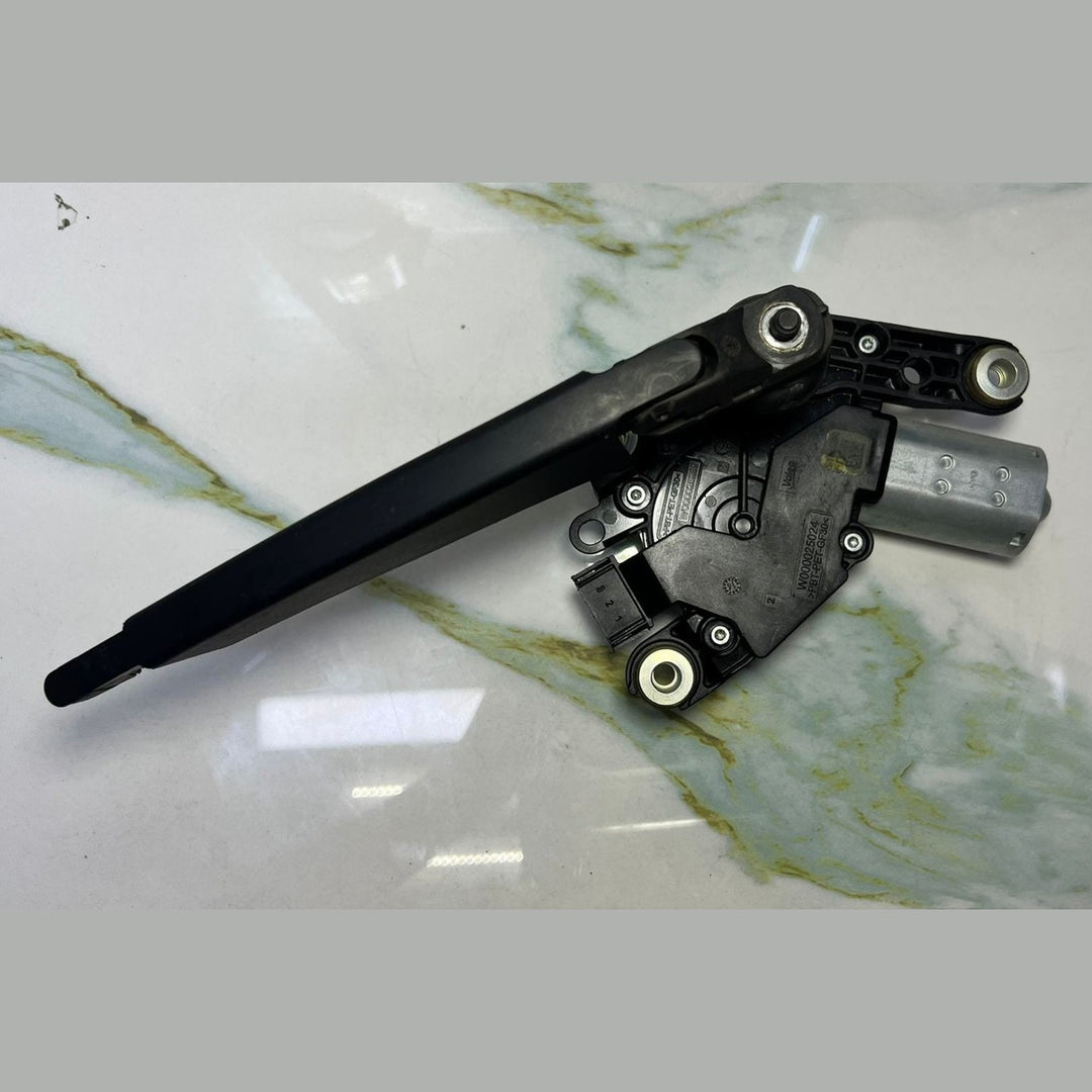 Mercedes-Benz Rear Wiper Motor A2469061701 B-Class W246 W242 B180 CDI