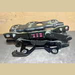 Bild in die Galerieansicht laden, 2015-2020 Mercedes-Benz S-Class W222 Front Left Side Bonnet Hinge A222 8800128