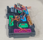 قم بتحميل الصورة إلى عارض الصور، BMW F98 F97 X4 X3 G01  M BODY FUSE BOX CONTROL MODULE OEM  6828074