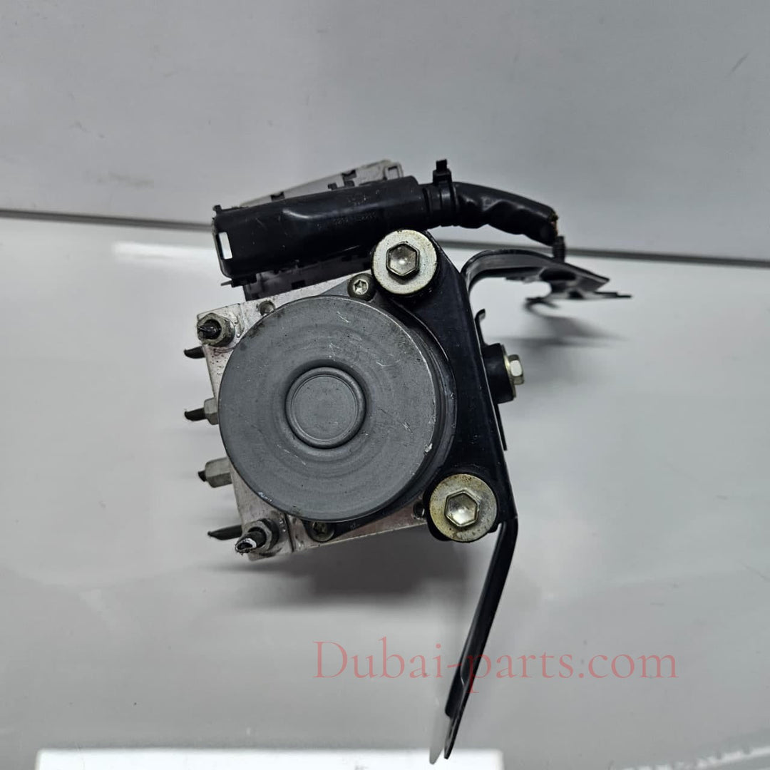 113040-10820-2011 Mitsubishi Delica D2 ABS Actuator 
