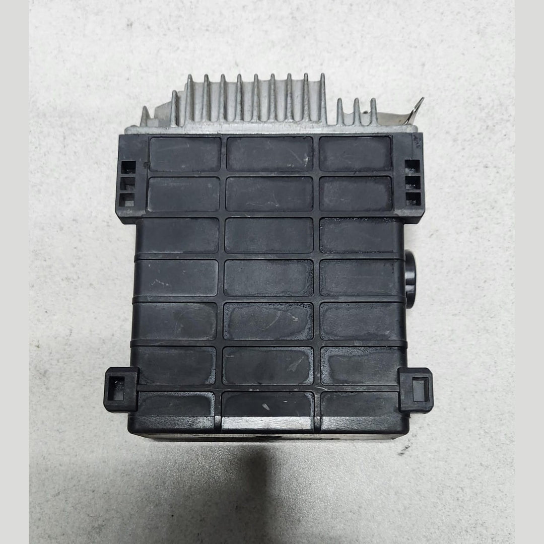 1989 Mercedes-Benz 300E Engine Control Module 0280800256 W124 W126