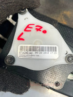 Bild in die Galerieansicht laden, 2006-2013 BMW X5 E70 Front Right Seat Belt Retractor 3061430