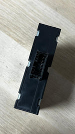 Bild in die Galerieansicht laden, 12-15 BMW  F30 3' F10 5' 6' 320i 9251984 Voltage Converter Control Module 