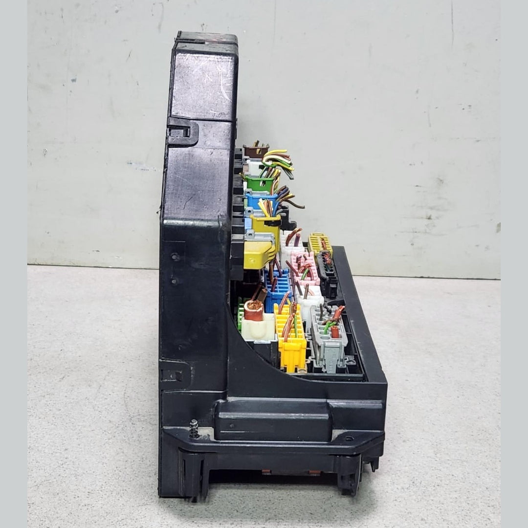 Mercedes Fuse And Relay Module A2129002727 CLS C218 X218