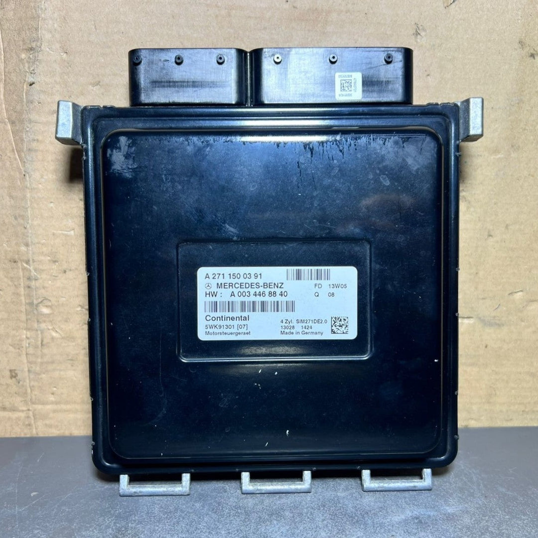 Mercedes Benz W204 C250 ECU ECM Engine Computer Control Module A2711500391