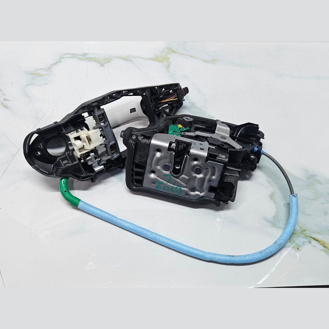 BMW X3 X4 G01 G02 F97 F98 DOOR LOCK ASSEMBLY REAR LEFT PASSENGER SIDE 7473159