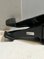 Bild in die Galerieansicht laden, 2022 BMW iX I20 xDrive 40 Brake STOP Pedal BRACKET 6893659 OEM