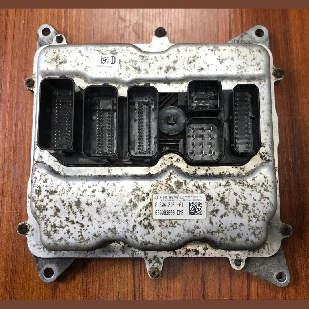 BMW 320i N20 F30 2011-2015 ENGINE COMPUTER ECU ECM DME 8604210