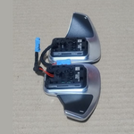 Bild in die Galerieansicht laden, BMW X1 F25 STEERING SHIFTER WHEEL PADDLES - 9242983