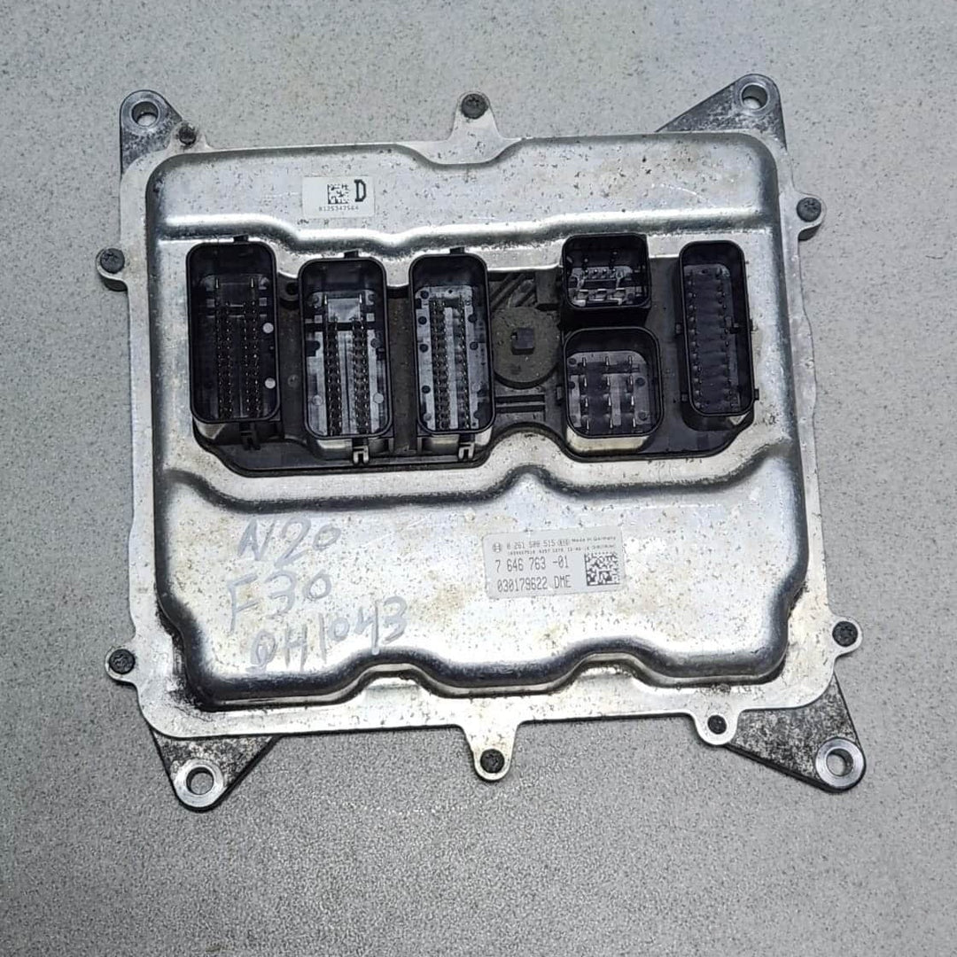 2012-2018 BMW 320i Engine Control Unit 7646763 F25 F30