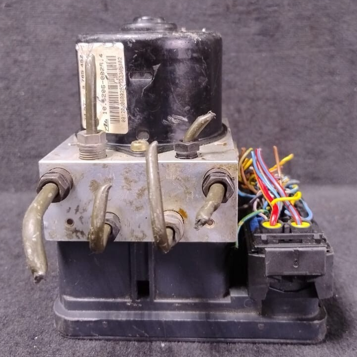 BMW 3 Series E46 ANTI BREKING SYSYTEM   PUMP  DSC CONTROL MODULE 6765454