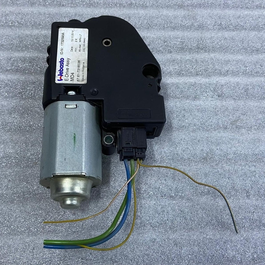 OEM BMW G11 G12 SUNROOF MOTOR DRIVE UNIT 7316536