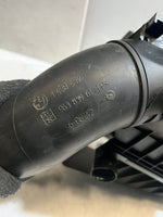 Load image into Gallery viewer, 2000-2006 BMW X5 E53 4.4i PETROL 235KW Air Cleaner Filter Box 1437112 OEM