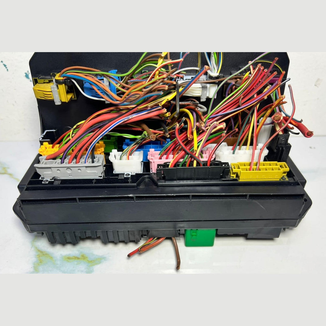 2009-2016 Mercedes-Benz E350 Fuse Box A2129004500 W212 E-Class