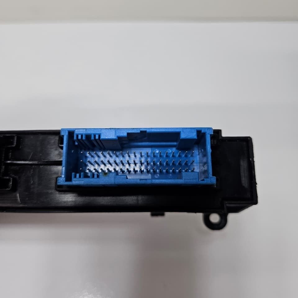 2007-2013 BMW E90 E92 E93 328I 335i N52 BCM BODY CONTROL MODULE UNIT OEM 9264568