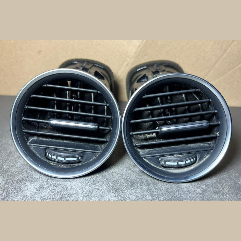 12-14 Mercedes W204 C300 C250 Front Dashboard Left \ Right Heater A/C Air Vent