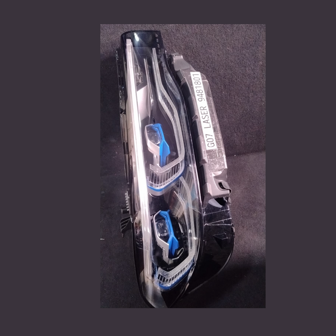 7494213   BMW X7 G07 2020 headlight headlamp