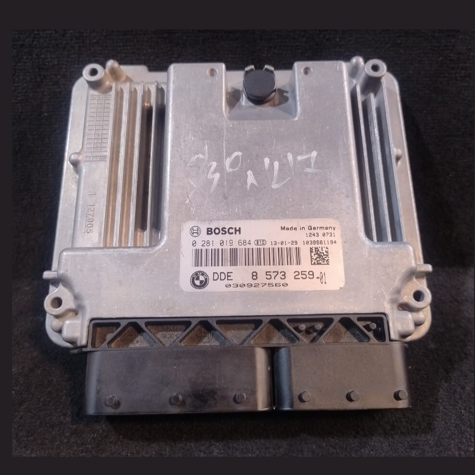 BMW 320d DIESEL N47N F30 F32 F34 F36 2013 ENGINE CONTROL ECU ONLY -  8573259