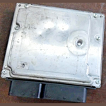 Bild in die Galerieansicht laden, BMW X3 E83 2007 DIESEL AUTO Engine control unit module ECU DDE 7811999