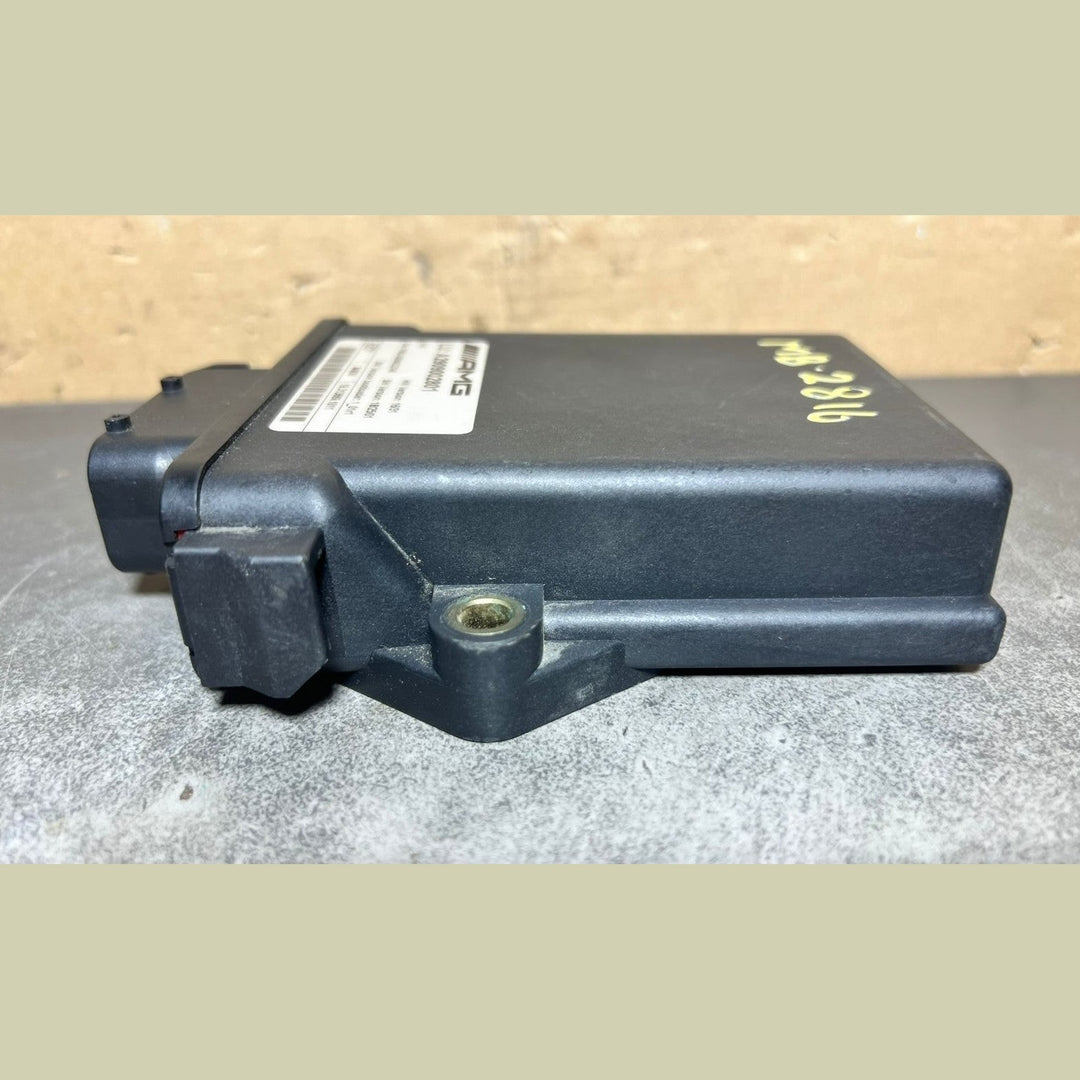 15-20 Mercedes W205 C63 AMG Differential Lock Control Module A2909002801 OEM