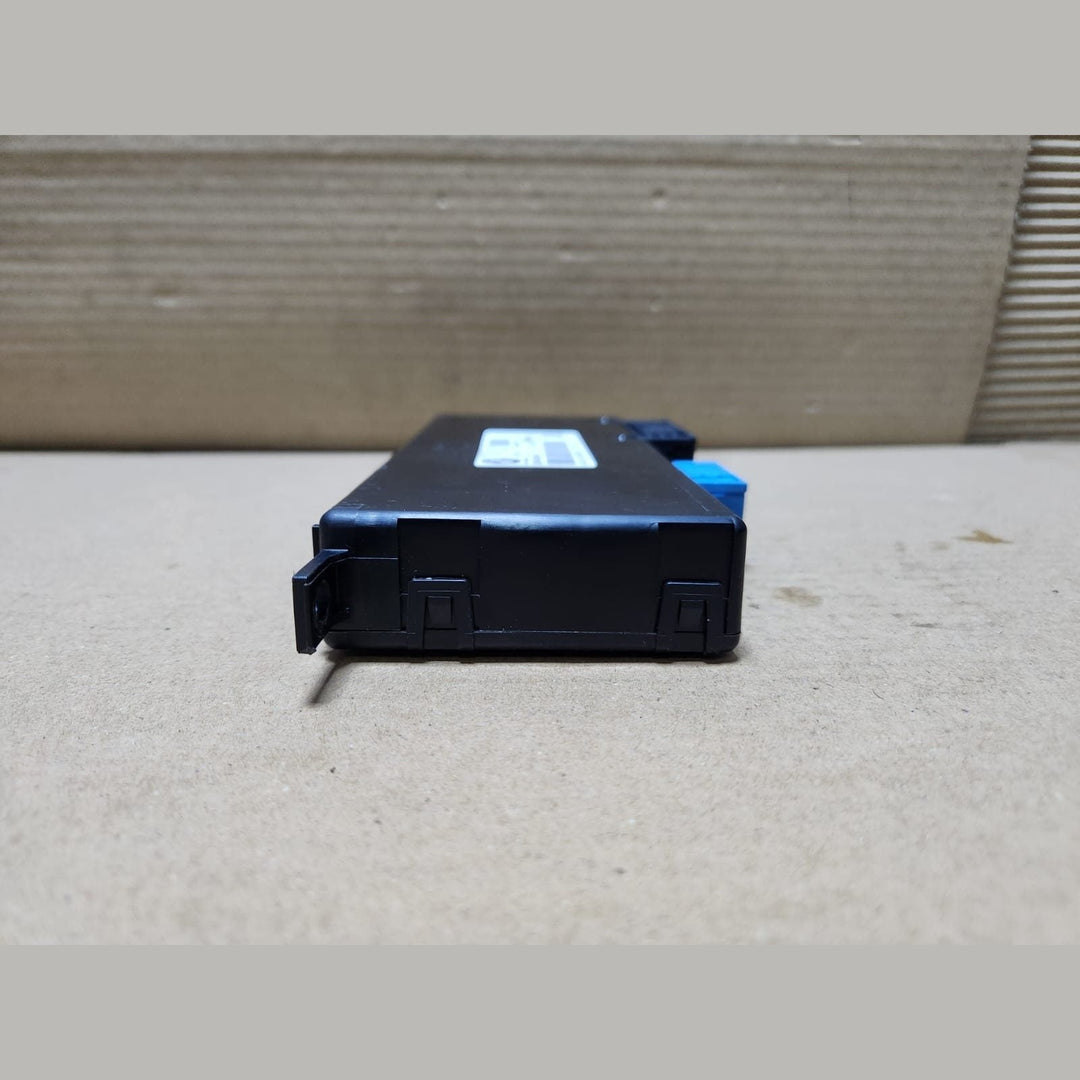 2011-2013 BMW 528i Gateway Control Unit 9243211. 5 Series F10 F11 