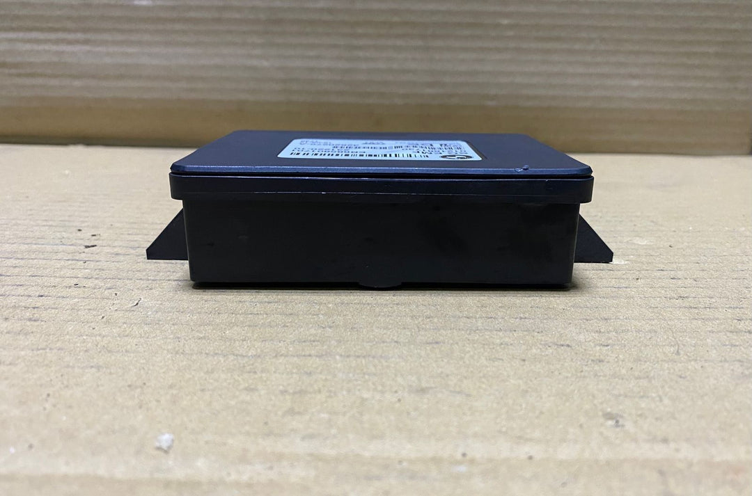 2010-2017 BMW X3 Electric Parking Brake Control Module 6862808 F10, F11, F12, F1