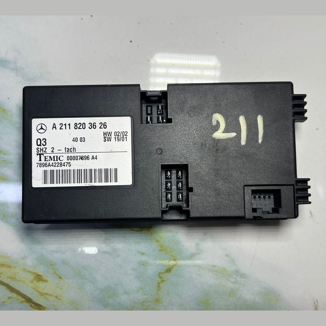 2004 Mercedes-Benz E-Class W211 E55 AMG Seat Heating Control Module A211 8203626