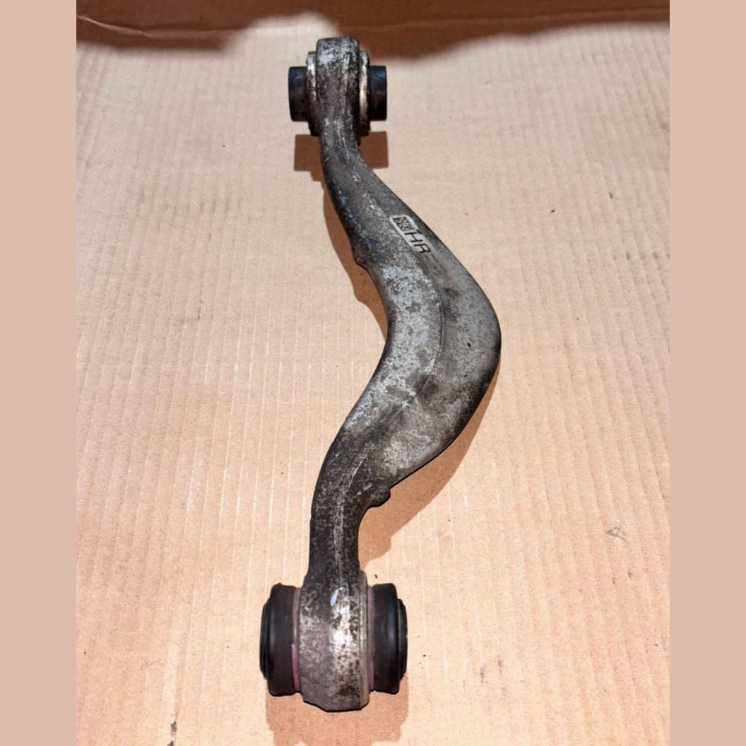 BMW  OEM 5  G30 6  G32 G14 7  G12 CONTROL ARM RUBBER BUSHING RIGHT 6861116