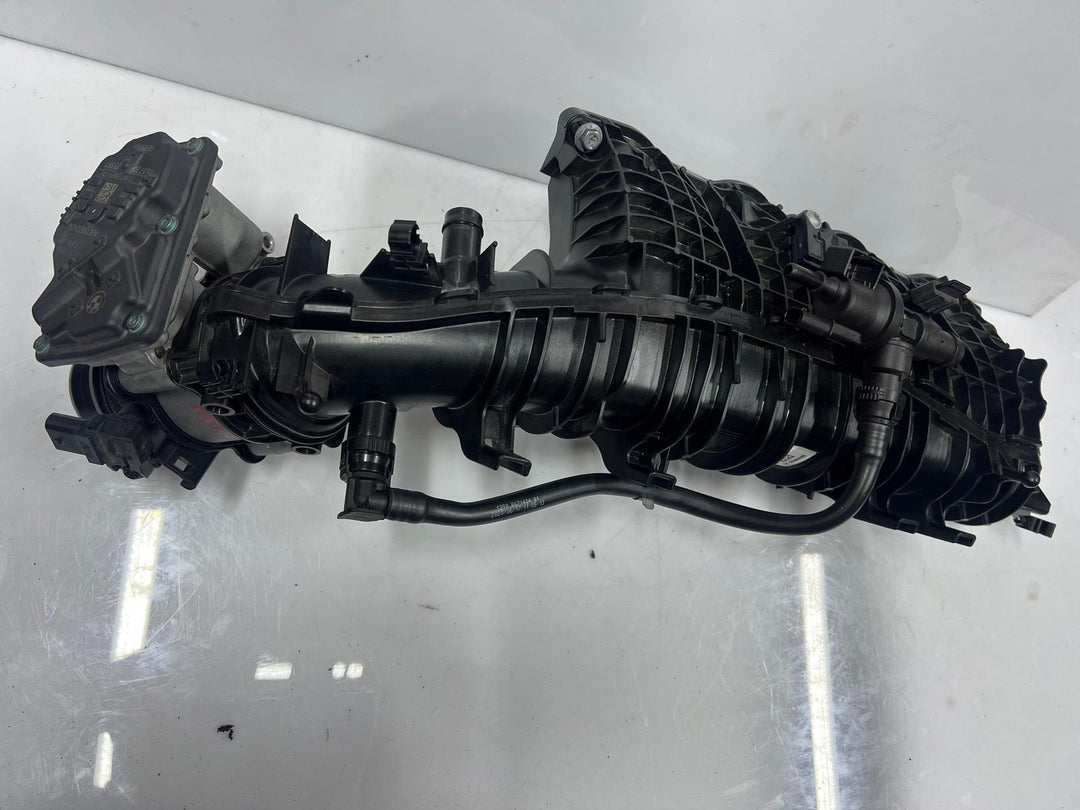 2018-2023 BMW M550i xDrive G30 Throttle Body 7619008