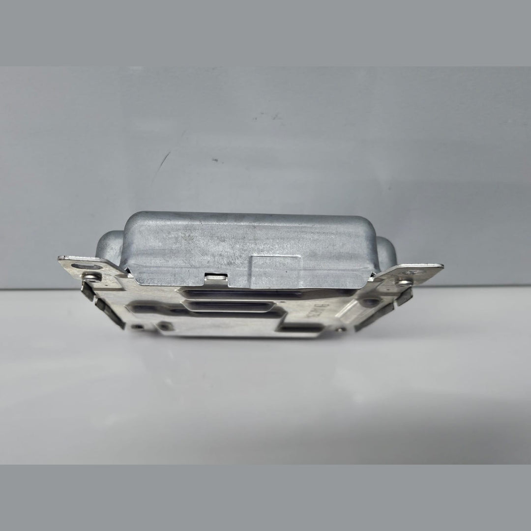 6819649-2017-2019 BMW 750i G11 G12 Battery Charge Control Module OEM