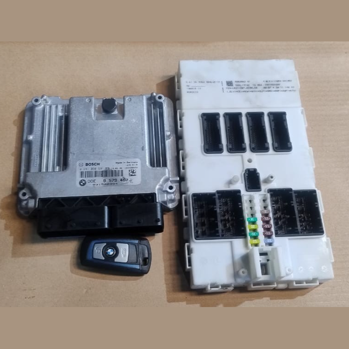 OEM BMW 320D GT F34 N47N M SPORT ENGINE CONTROL UNIT ECU KIT + KEY DDE 8579480